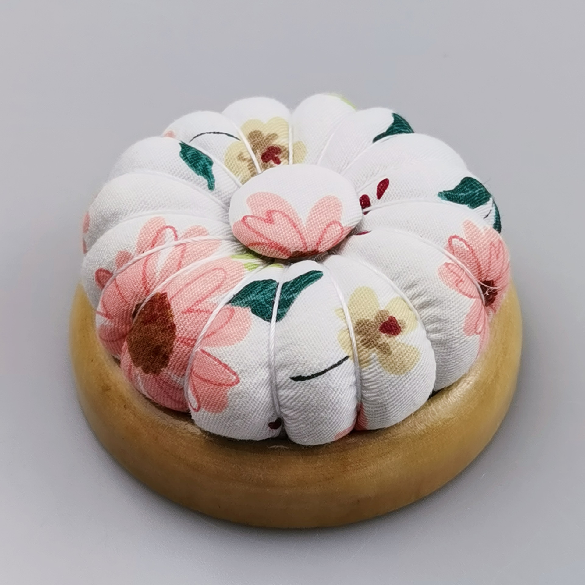 1Pc Pumpkin Magnetic Needle Pi - Sewing Pin Cushion 评论和价格