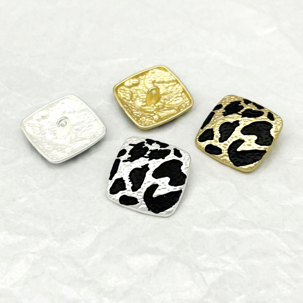 6PCS/lot 23mm Square Leopard P - Button Hole Cutter 评论和价格