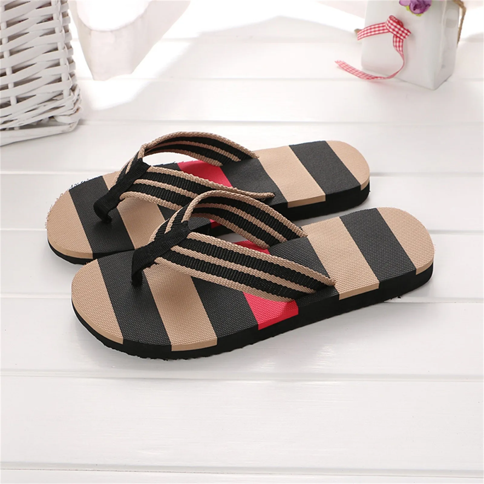 New Men's Slippers Men Summer  - Sewing Nylon 评论和价格