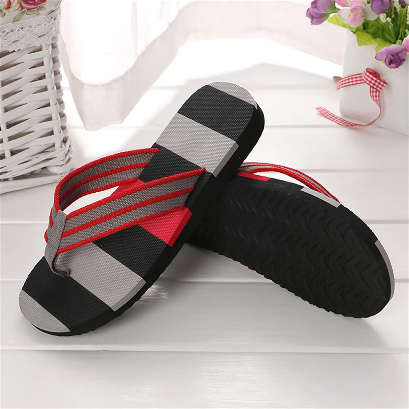 New Men's Slippers Men Summer  - Sewing Nylon 评论和价格
